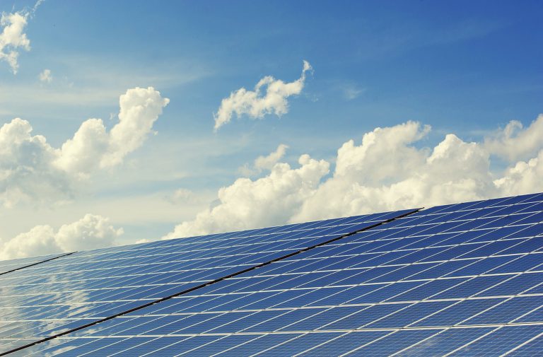 Zonnepanelen van de Ikea kopen, wat zijn de voor-en-nadelen?
